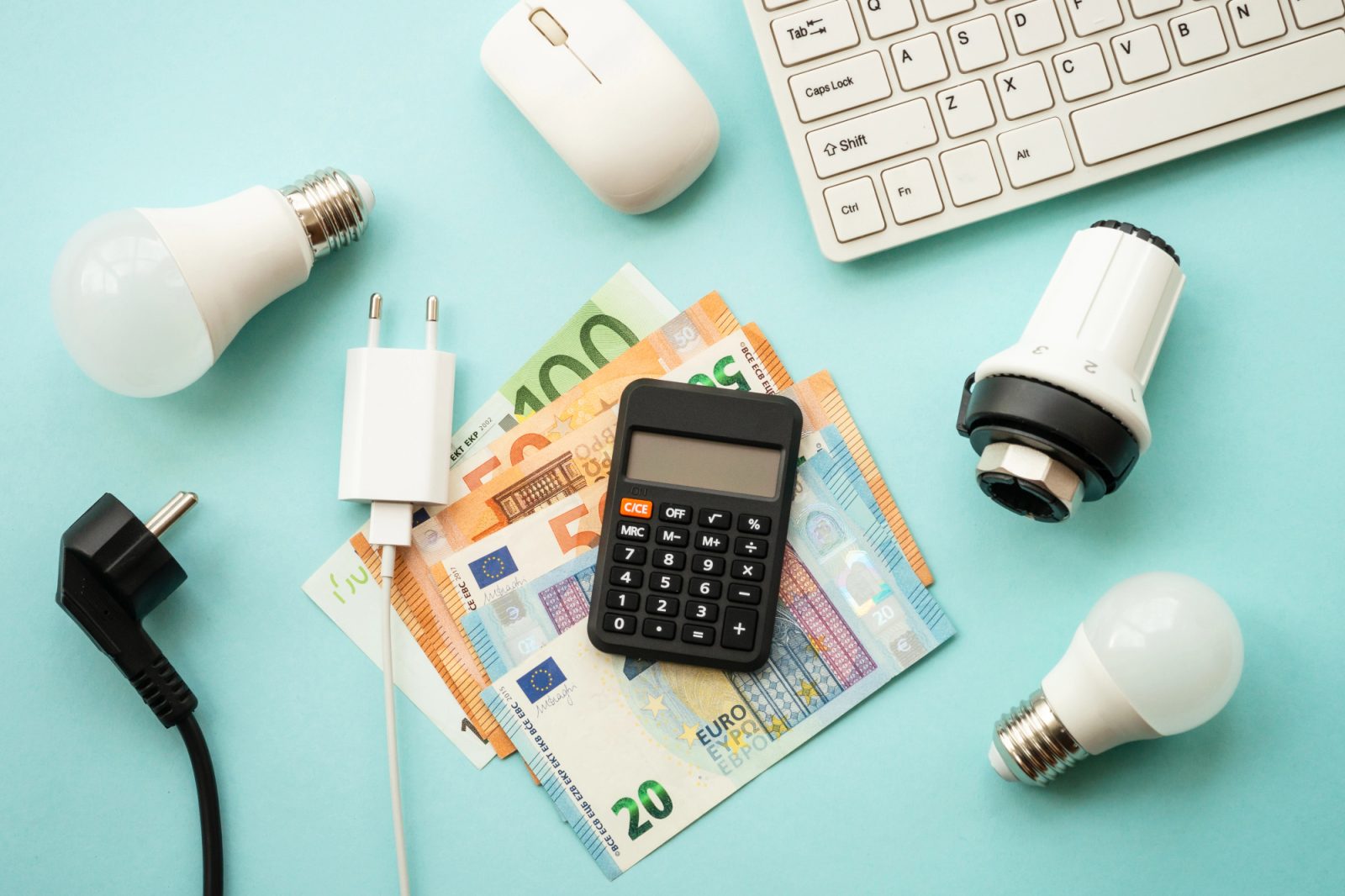 Z uporabo kalkulator cene elektrike se lahko dolgoročno kar privarčuje nekaj denarja